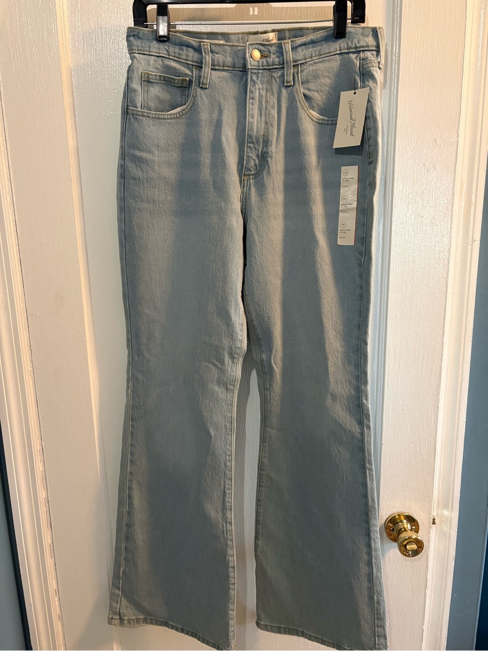 Universal Thread NWT Women's Flare Jeans